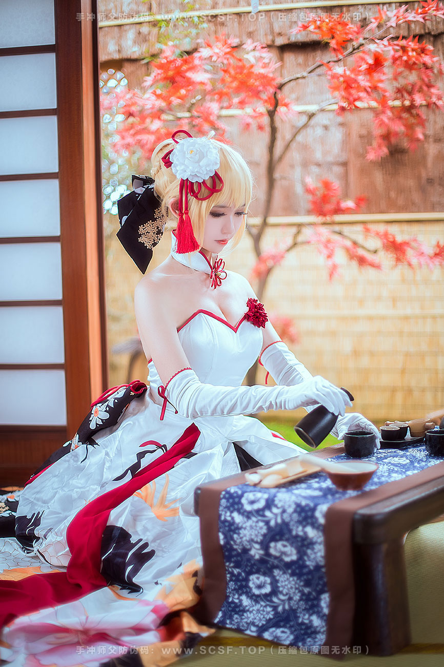 鳗鱼霏儿 [18P][213M]King of Knight 和风礼服