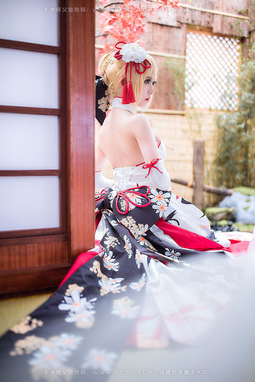 鳗鱼霏儿 [18P][213M]King of Knight 和风礼服