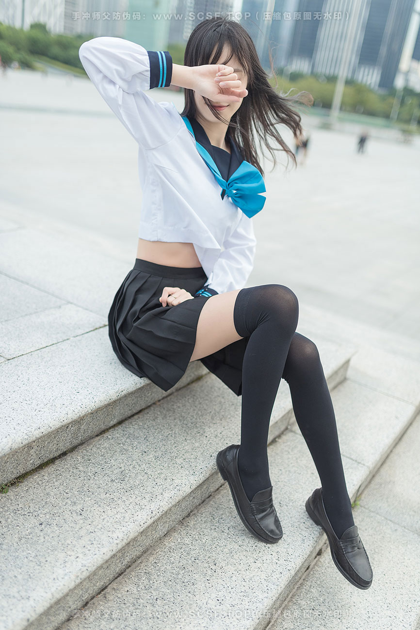 风之领域 [39P][99M]黑丝美腿户外