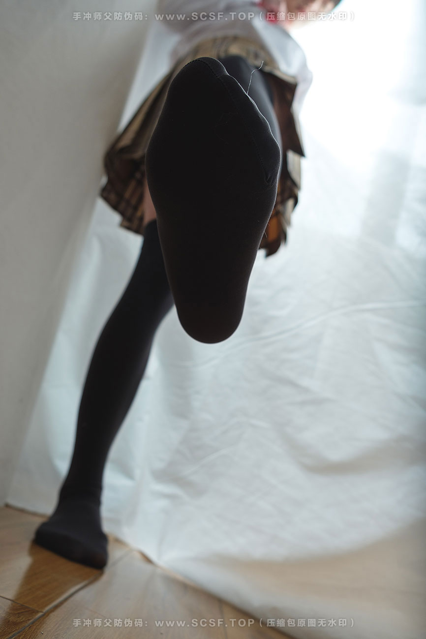 喵写真 [80P1V][971M]JK黑丝校服格子裙