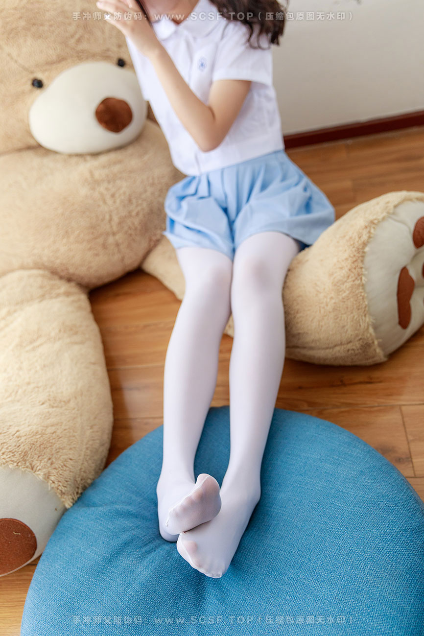 喵写真 [81P1V][735M]熊熊与白丝少女