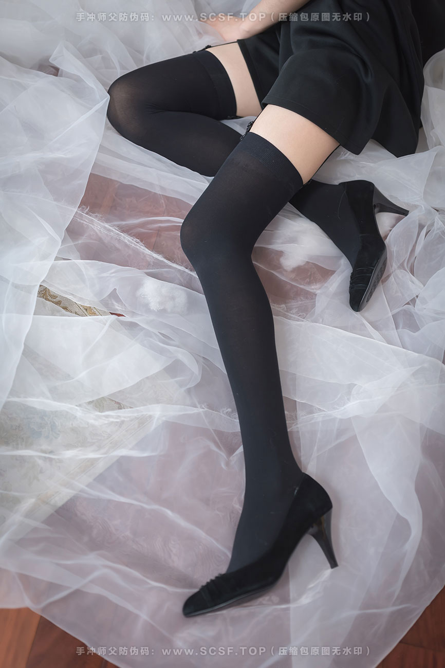 风之领域 [50P][290M]黑丝吊带美腿