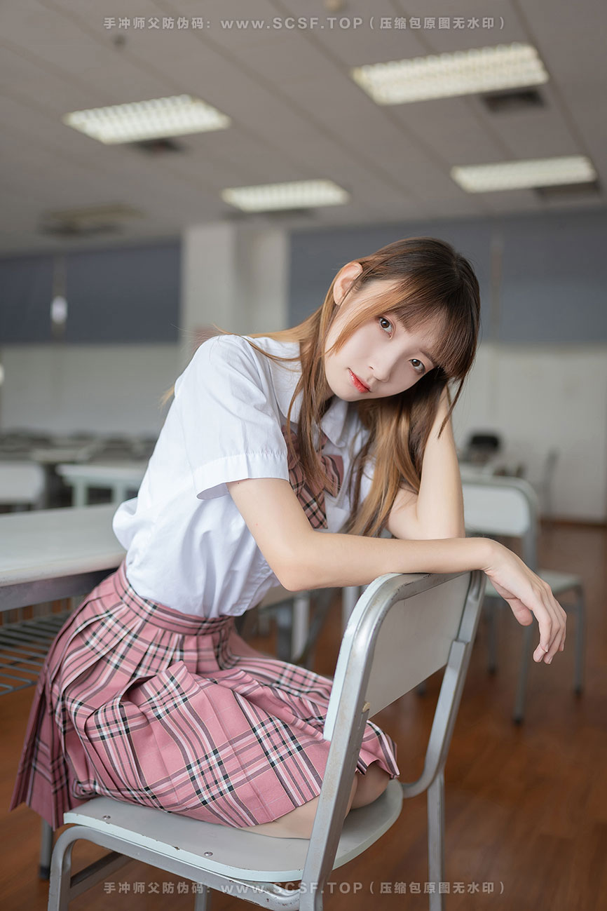 风之领域 [49P][212M]JK学妹风情百褶裙