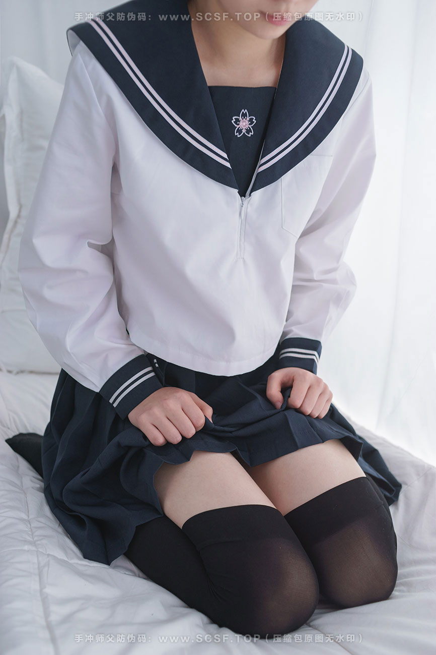 轻兰映画 [56P][433M]水手服黑丝