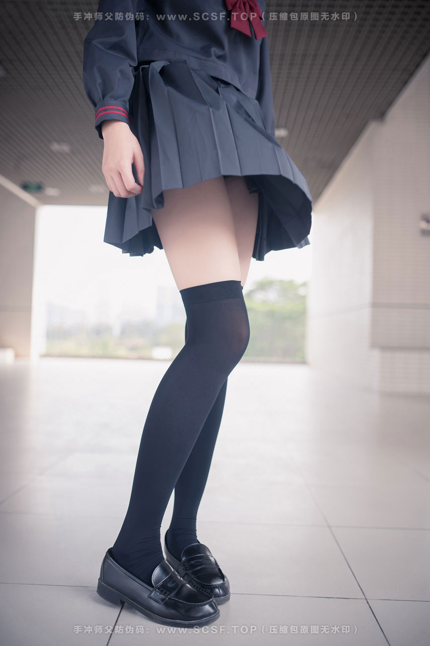 风之领域 [45P][195M]JK长腿黑丝