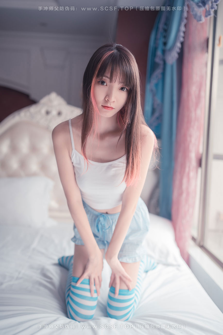 风之领域 [50P][377M]蓝白条纹丝袜小可爱