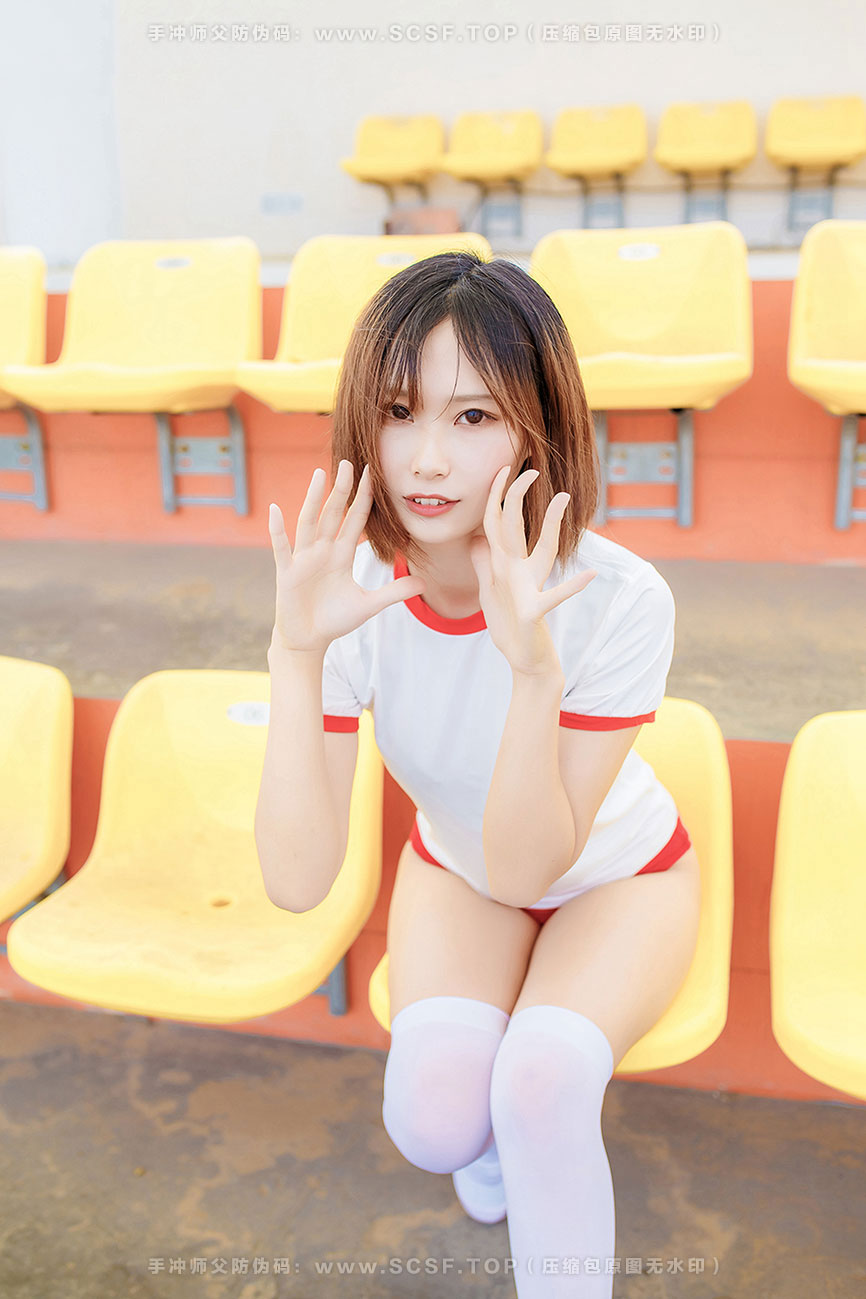 风之领域 [42P][243M]体育场上的少女