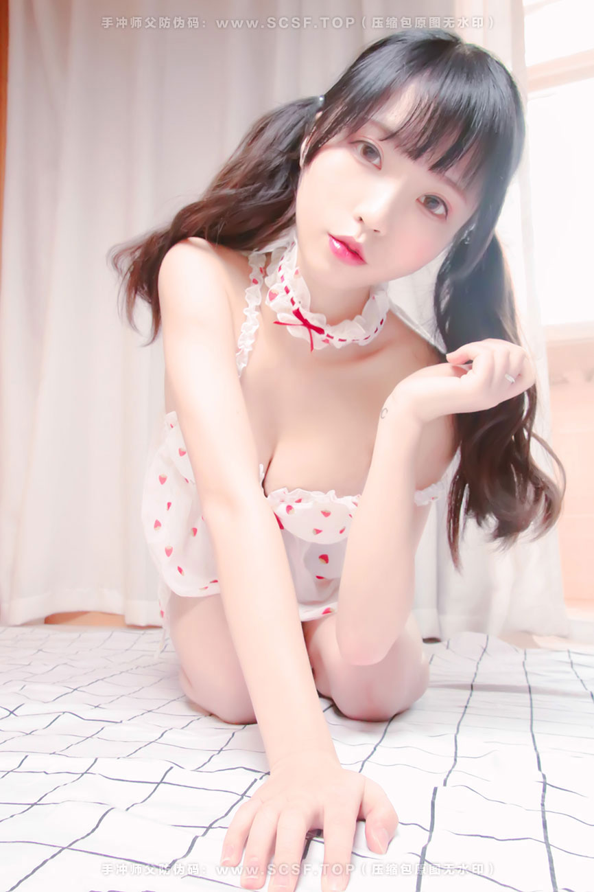 喵糖映画 [30P][113M]小草莓睡衣