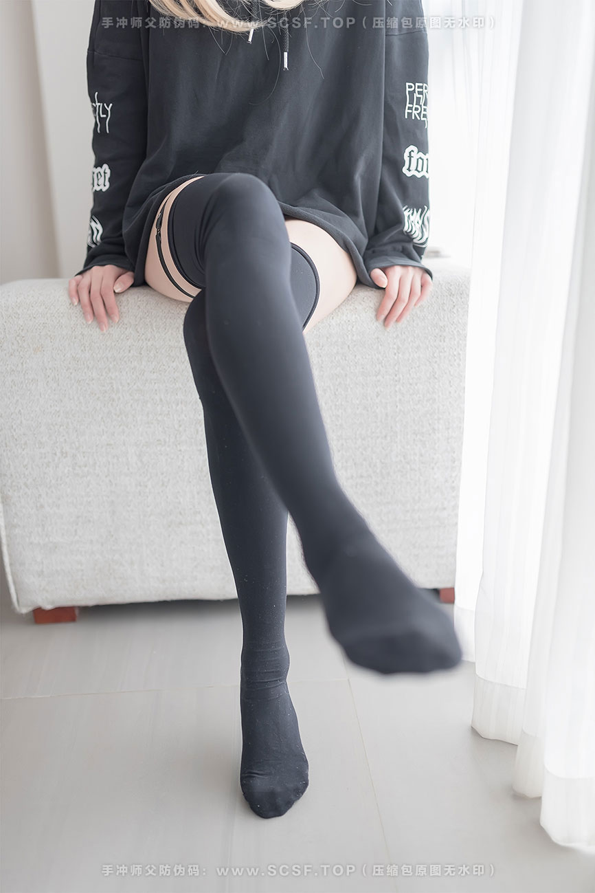 风之领域 [42P][169M]金发美女黑色诱惑