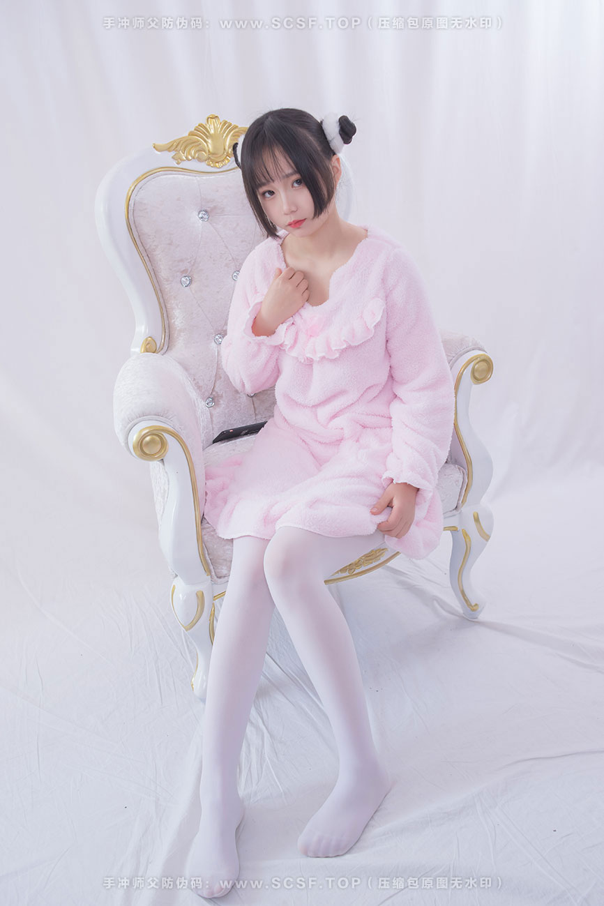 轻兰映画 [77P][371M]粉红毛茸茸睡衣白丝少女