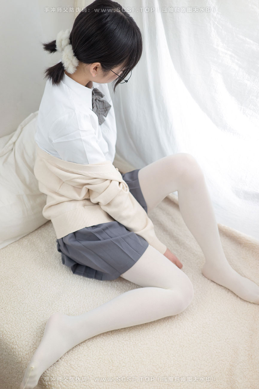 喵写真 [104P][736M]眼镜学妹丝足