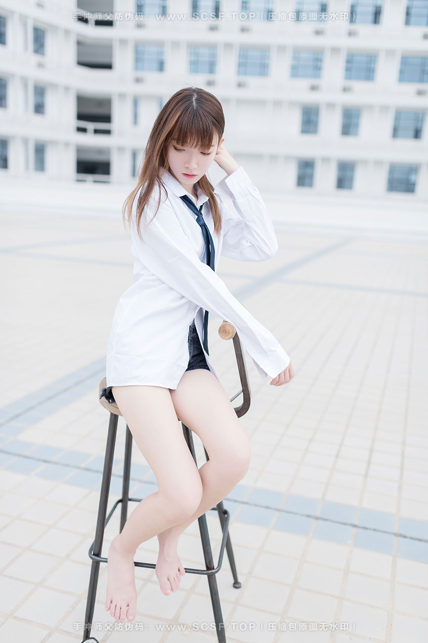 风之领域 [47P][171M]衬衫裸足