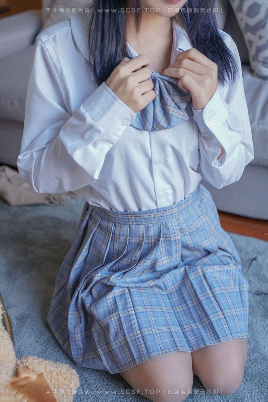 喵糖映画 [44P][283M]果腿制服裙