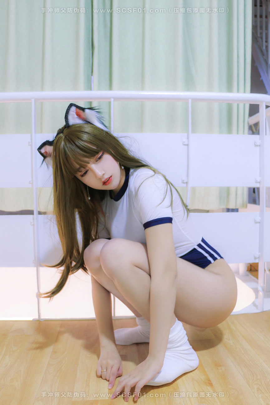 过期米线线喵 [16P][70M]居家 体操服