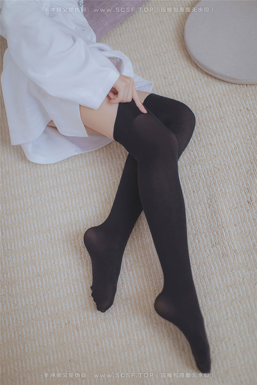 风之领域 [42P][285M]长发的黑丝学妹