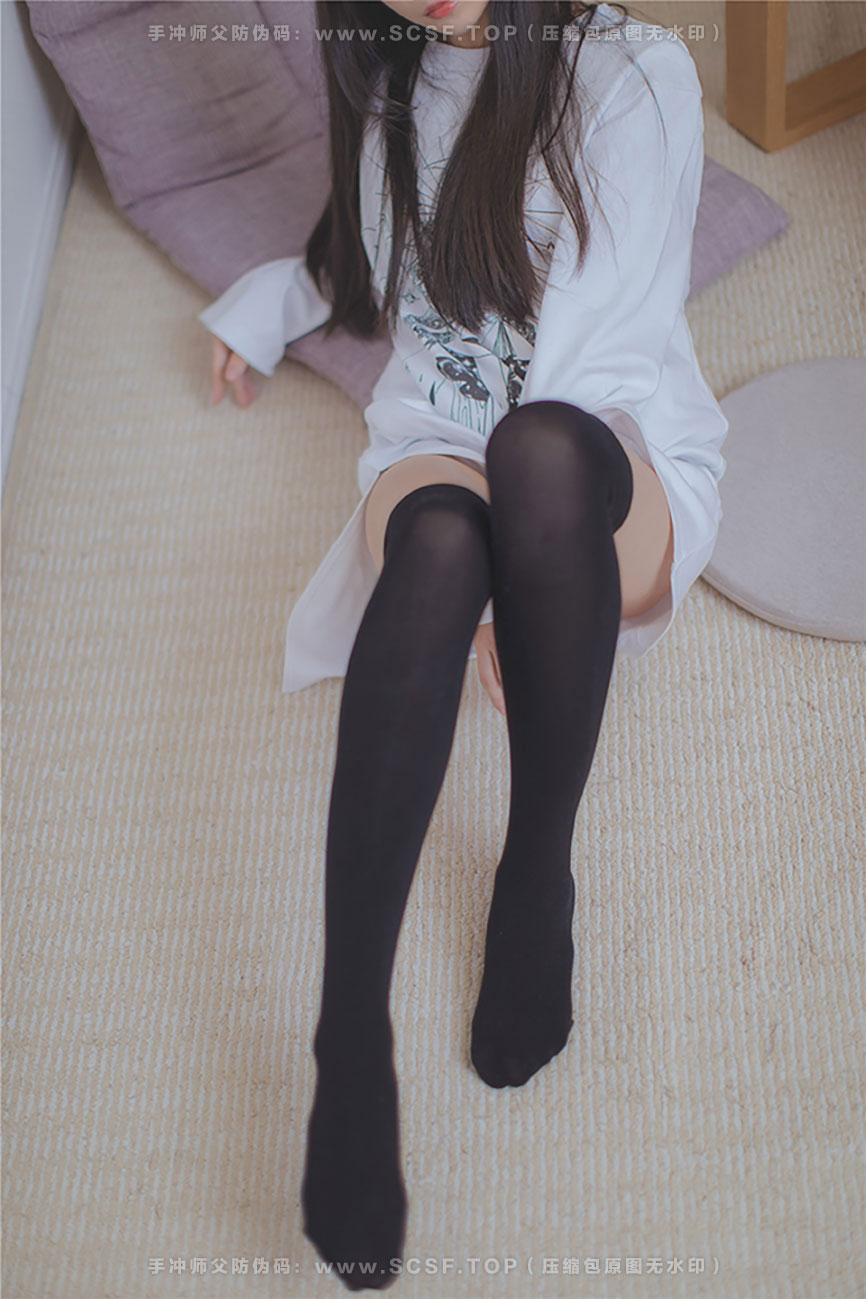 风之领域 [42P][285M]长发的黑丝学妹